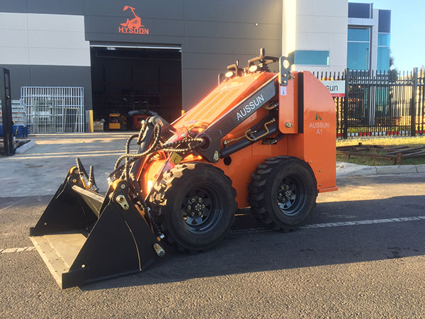 A1 mini skid steer loader-1